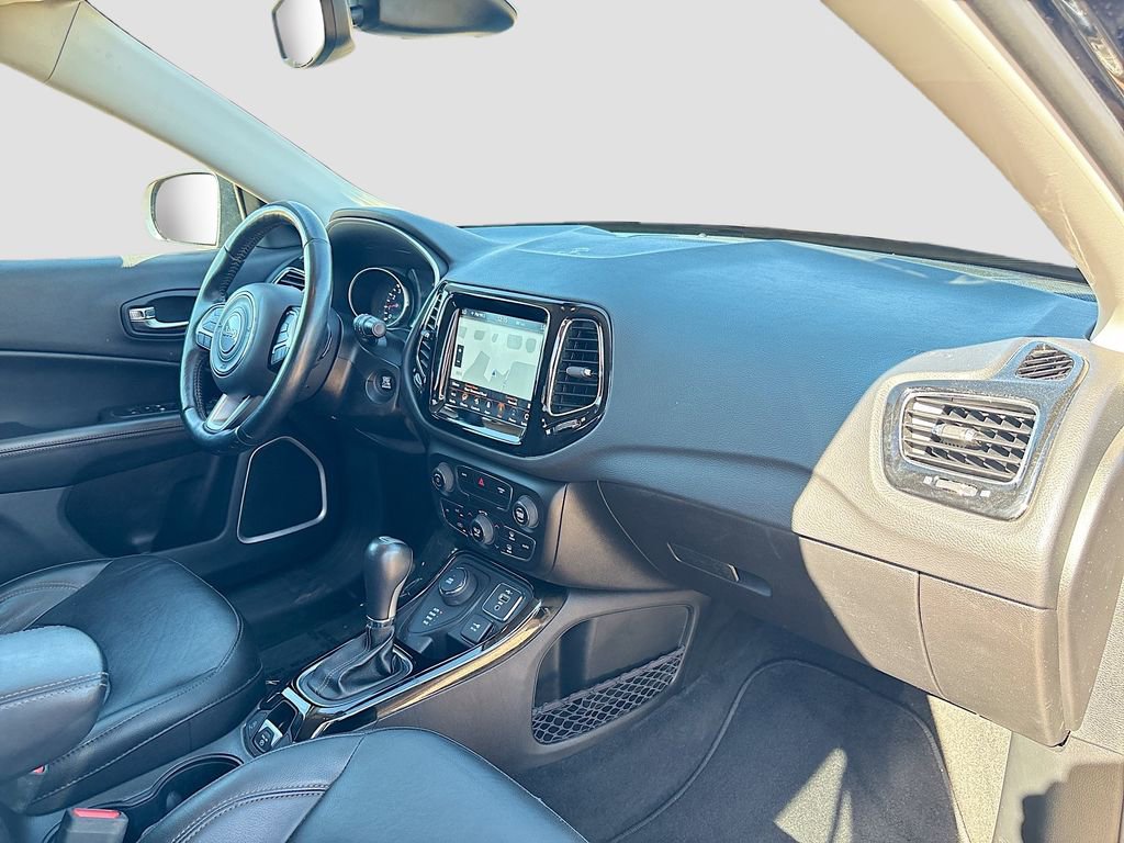 Used 2020 Jeep Compass Limited image 29