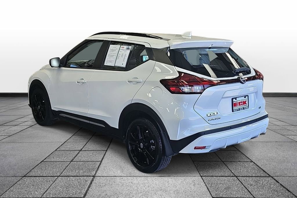 Used 2022 Nissan Kicks SR w/ Premium Package FWD image 6