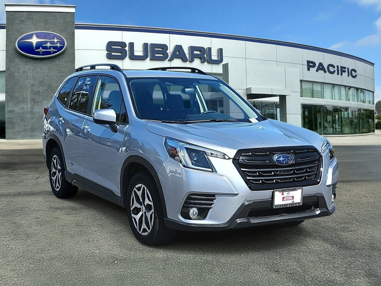 Used 2022 Subaru Forester Premium w/ Popular Package #1 image 1