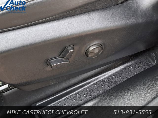 Used 2025 Chrysler Pacifica Limited image 22