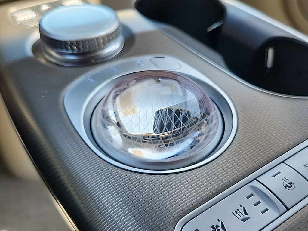 Used 2023 Genesis GV60 Performance image 20