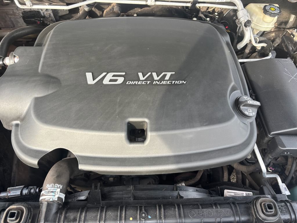 Used 2017 GMC Canyon SLE w/ All Terrain Package image 28