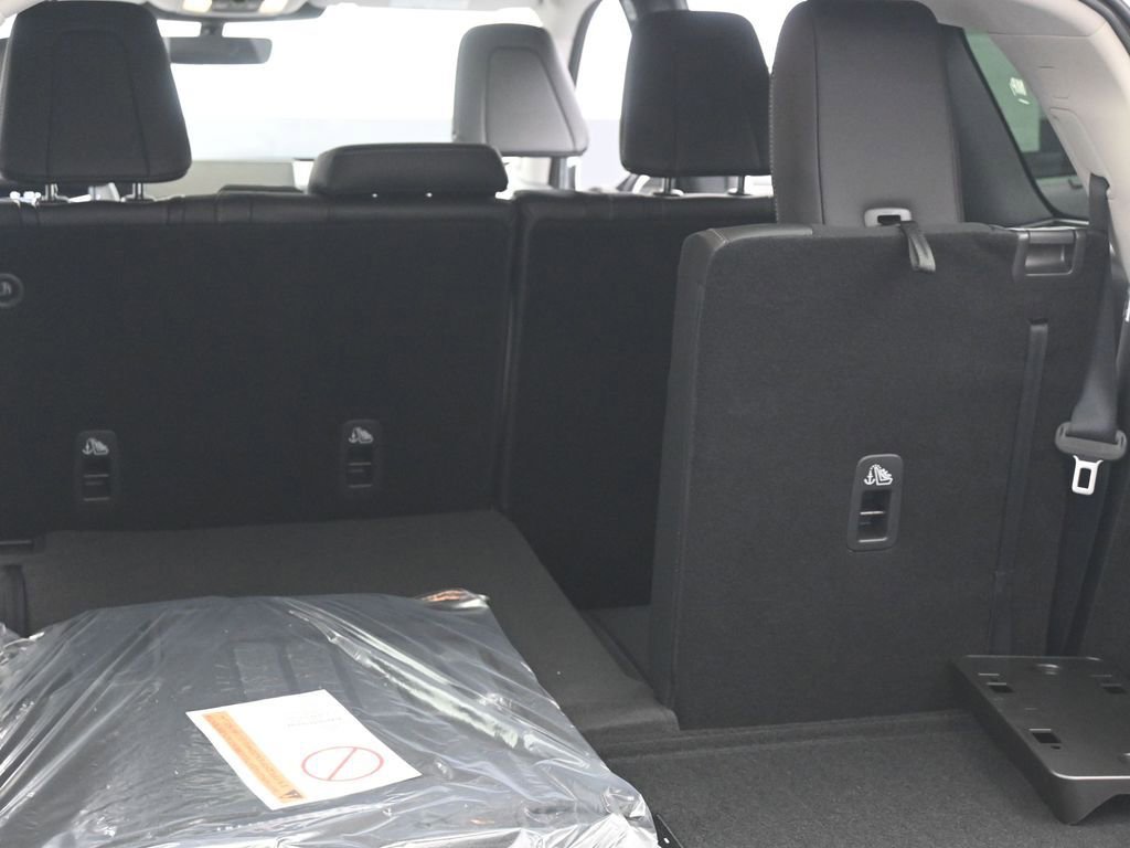 New 2026 INFINITI QX60 Luxe w/ Cargo Package image 21