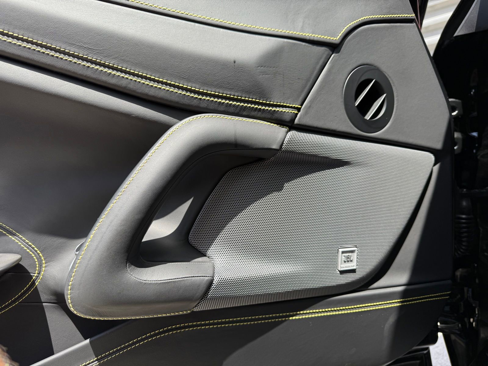 Used 2017 Ferrari GTC4Lusso image 44