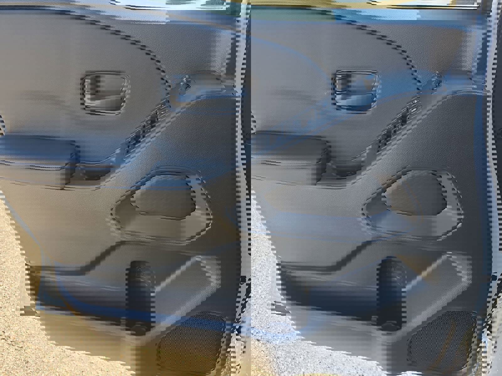 Used 2026 Nissan Frontier SV w/ Tow Package image 29