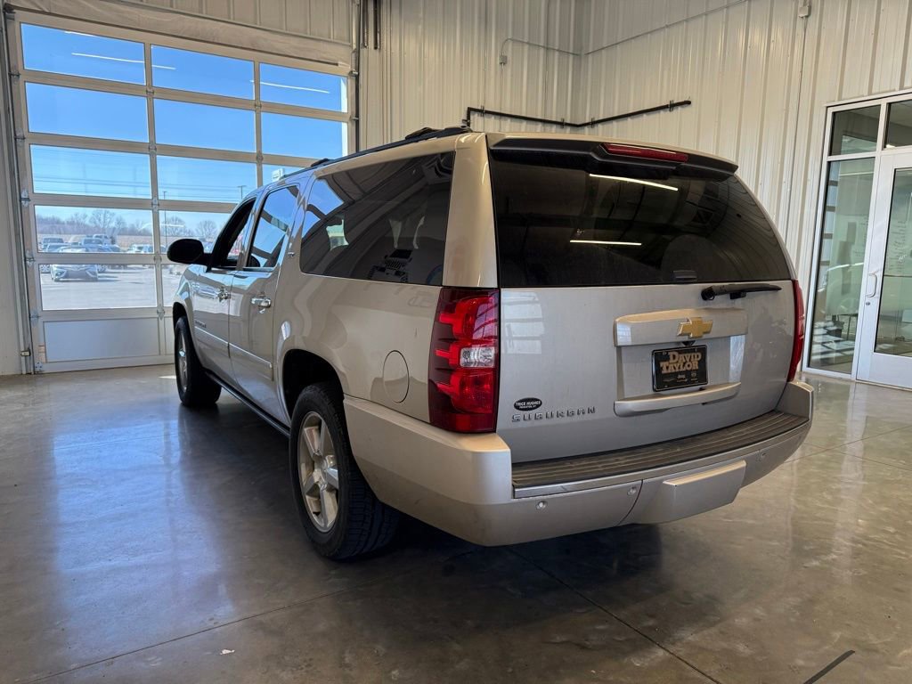 Used 2013 Chevrolet Suburban LTZ image 5
