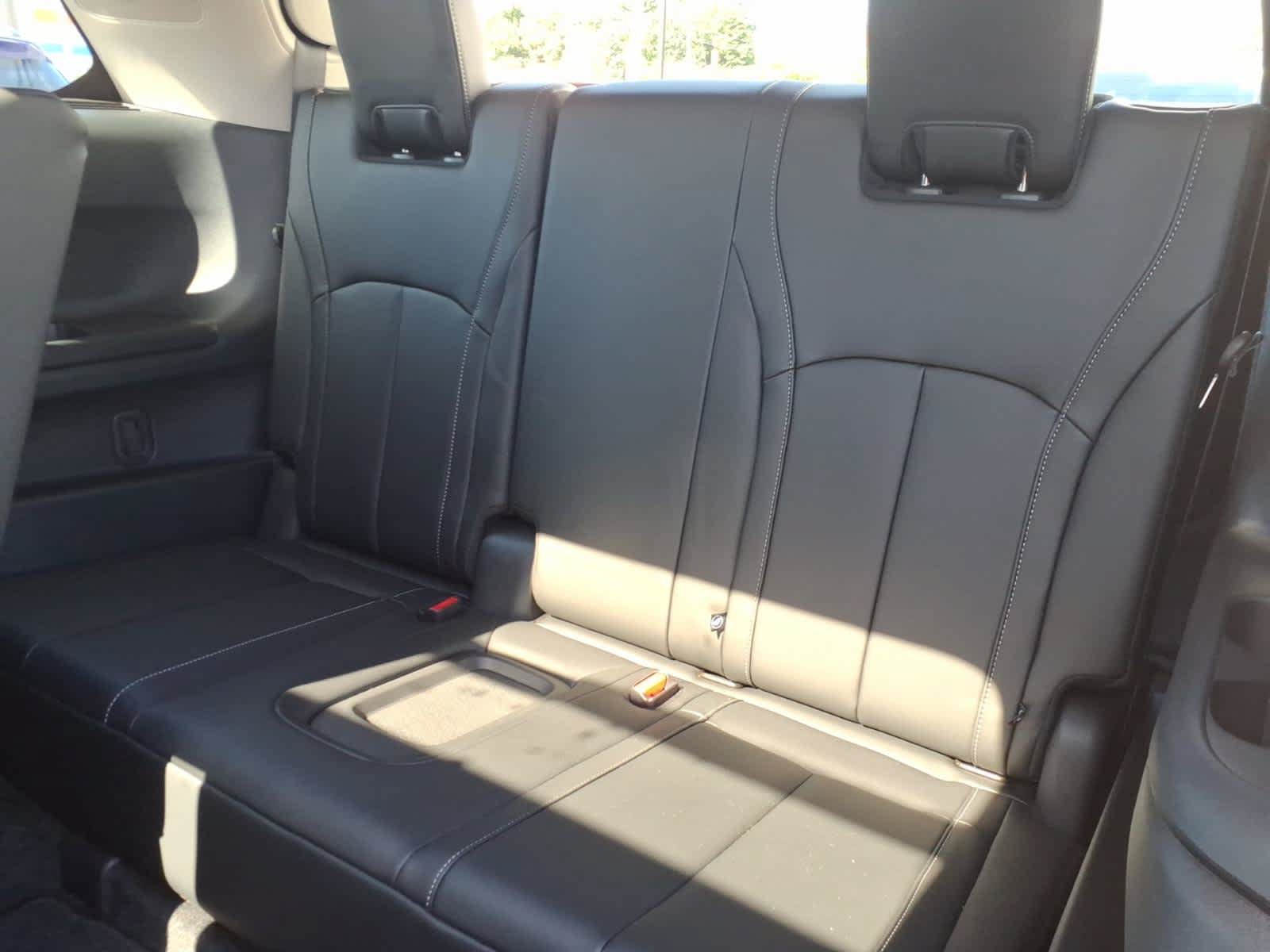 Certified 2026 INFINITI QX60 Luxe w/ Cargo Package AWD/4WD image 14