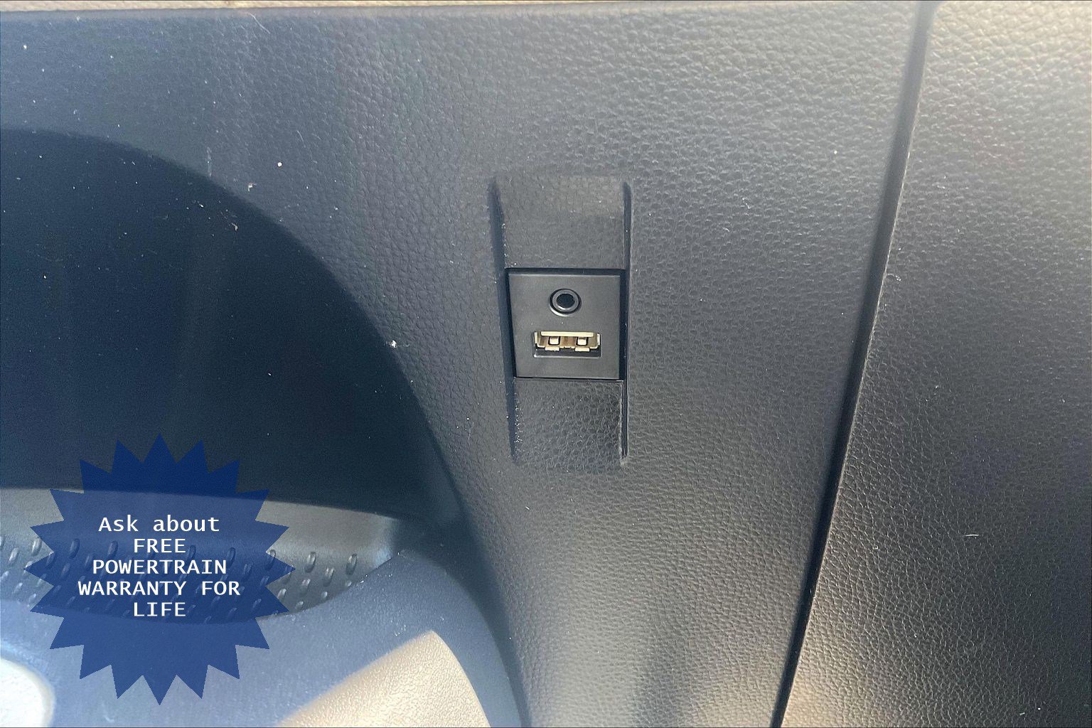 Used 2020 Toyota Corolla LE w/ Carpet Mat Package (TMS) FWD image 38
