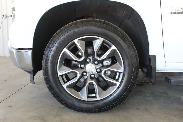 Used 2022 Chevrolet Silverado 1500 LT w/ Z71 Off-Road Package AWD/4WD image 26
