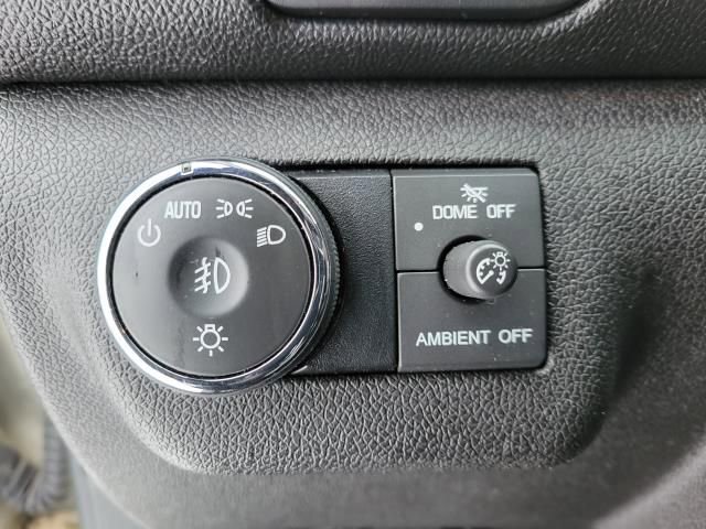 Used 2017 Chevrolet Traverse LT w/ Style and Technology Package FWD image 21