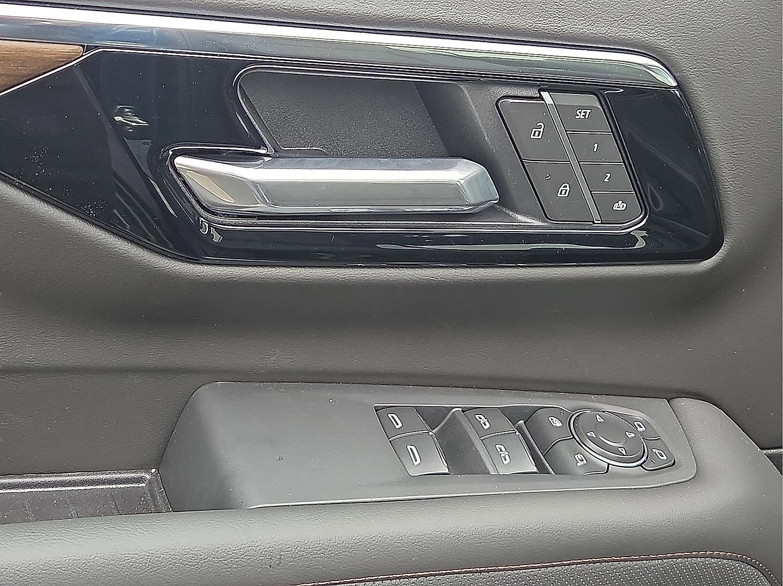 New 2026 Chevrolet Tahoe High Country w/ Sun And Tow Package image 14