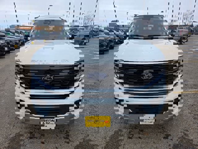 Used 2025 Ford Expedition Max Platinum AWD/4WD image 4