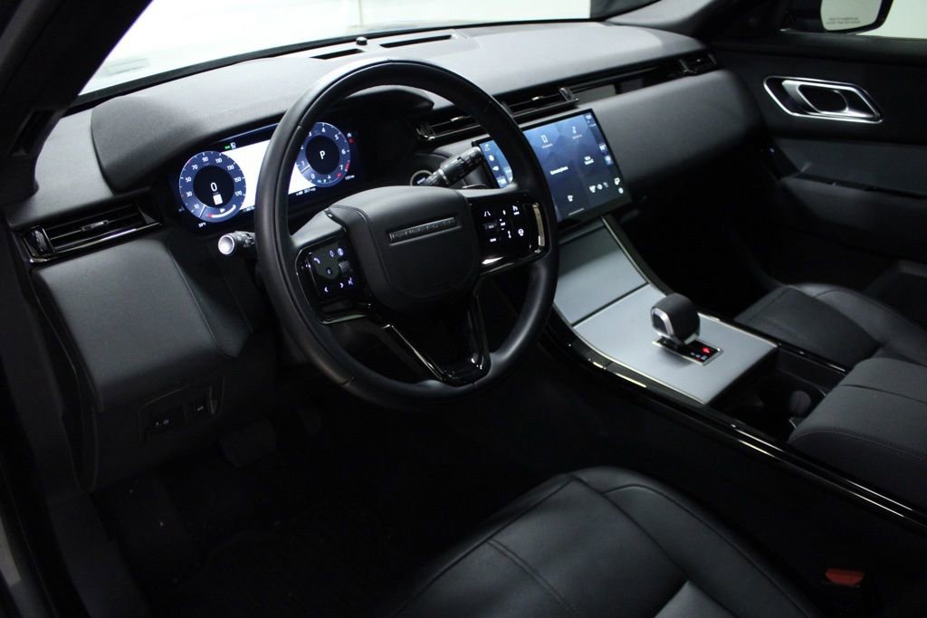 Certified 2025 Land Rover Range Rover Velar S AWD/4WD image 4