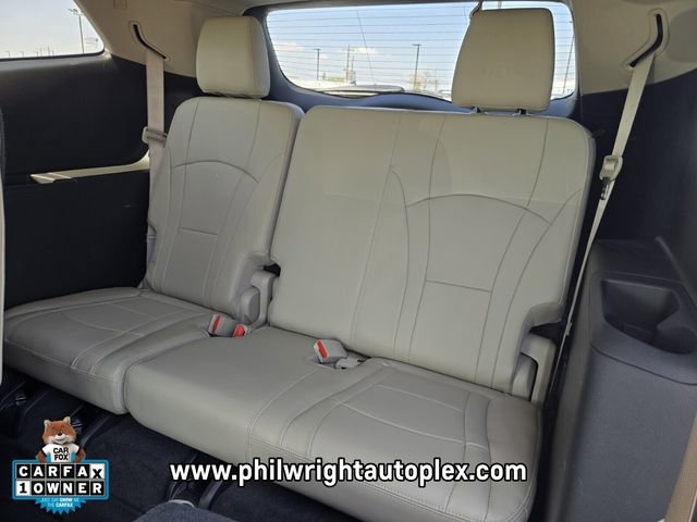 Used 2018 Buick Enclave Essence image 11