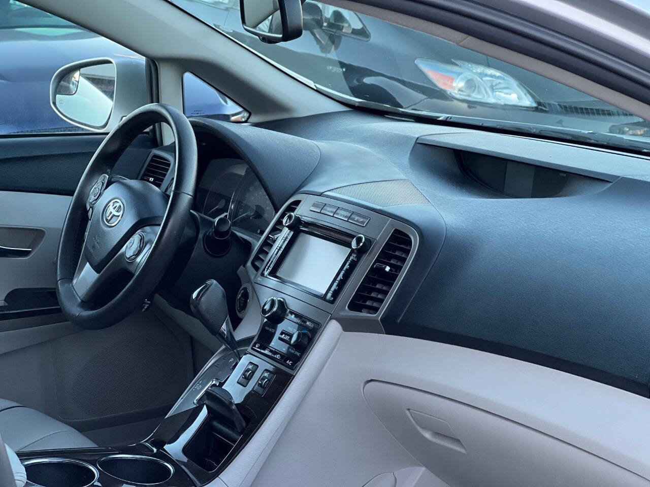Used 2013 Toyota Venza XLE FWD image 19