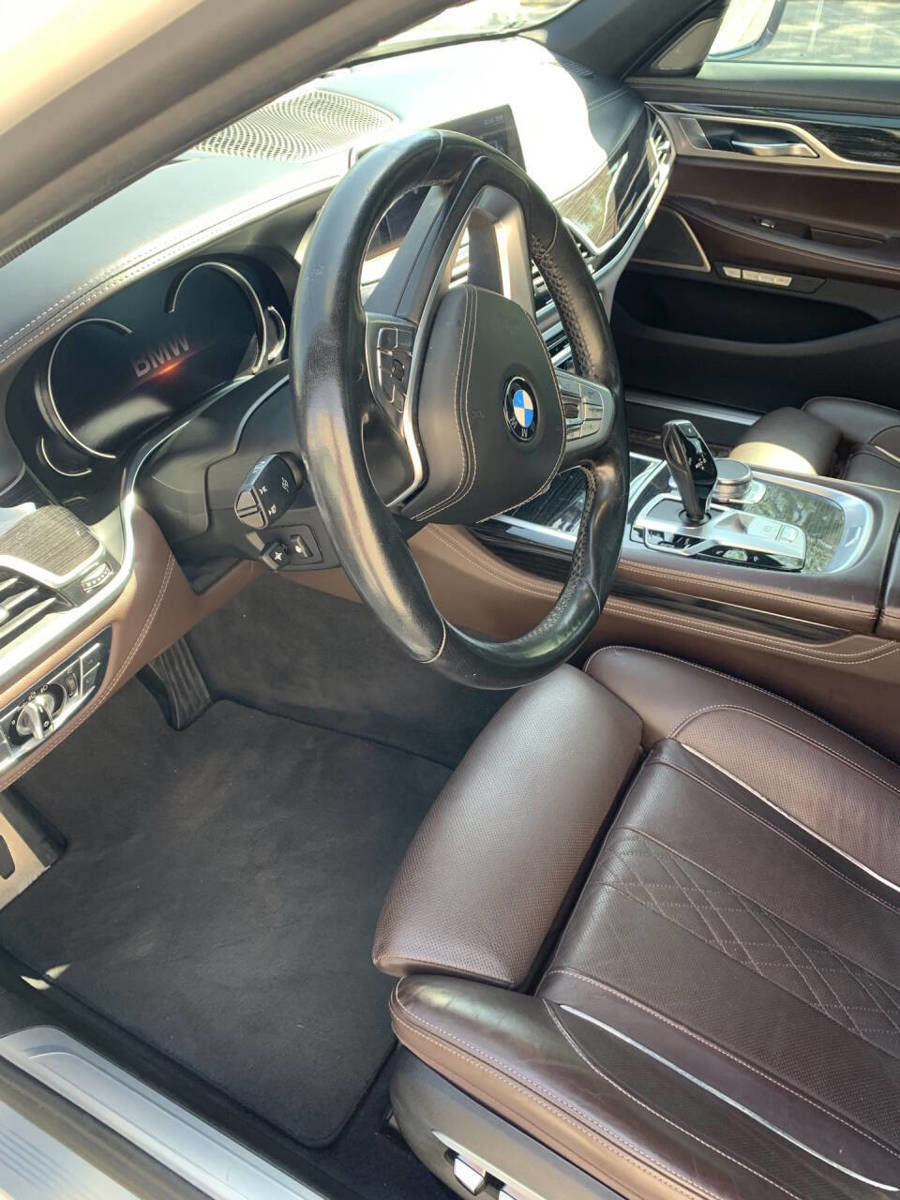 Used 2016 BMW 750i xDrive AWD/4WD image 16