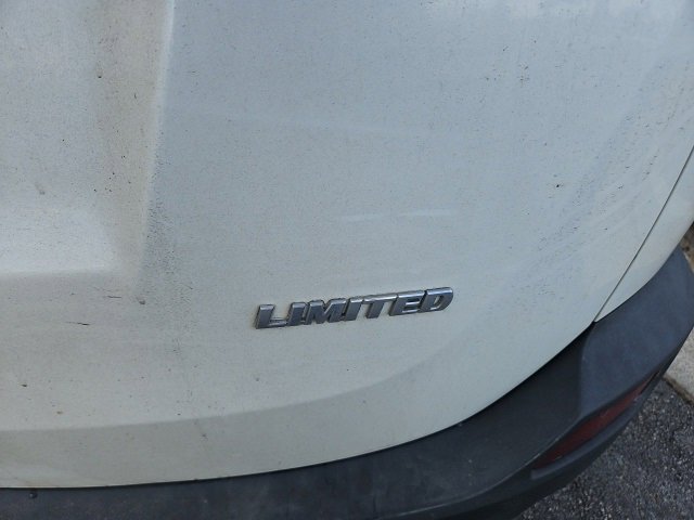 Used 2015 Toyota RAV4 Limited w/ Technology Package image 10