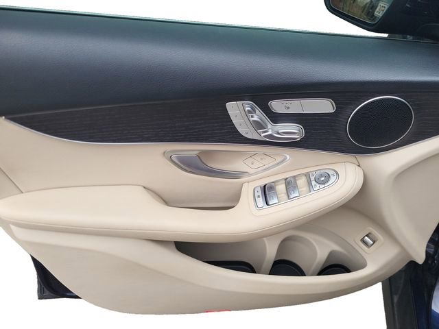 Used 2022 Mercedes-Benz GLC 300 4MATIC image 10