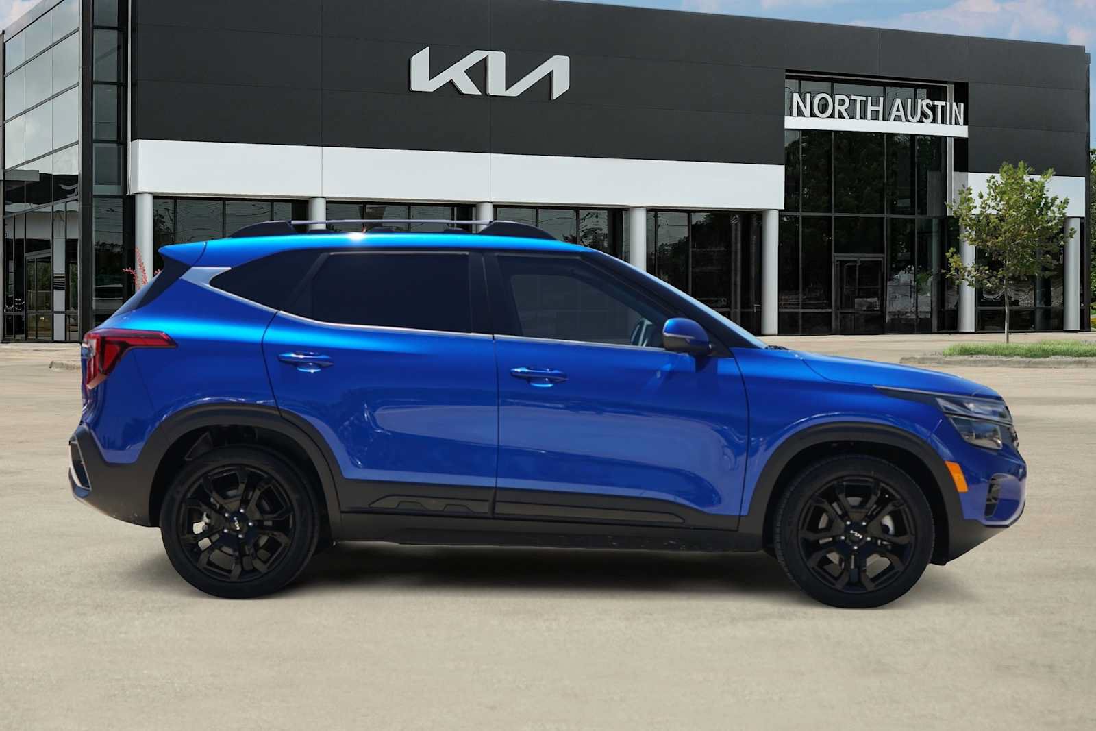 Certified 2024 Kia Seltos X-Line AWD/4WD image 6