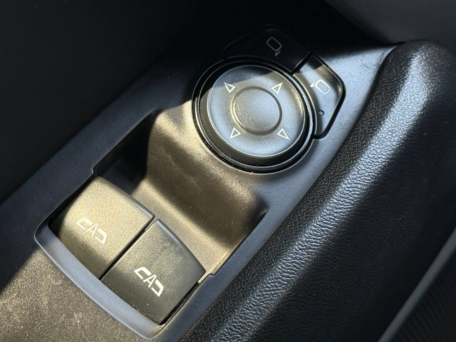 Used 2016 Chevrolet Camaro SS RWD image 27