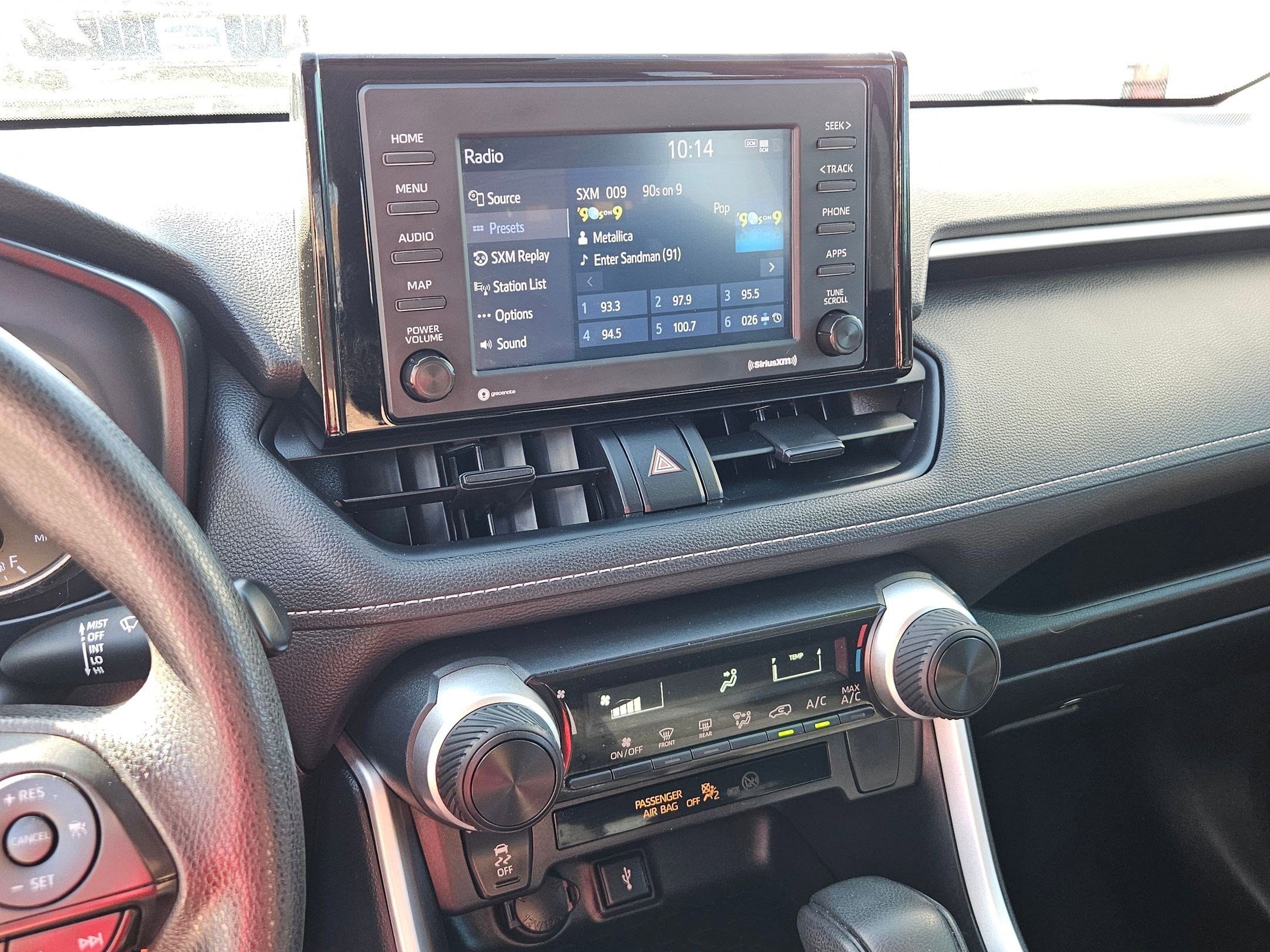 Used 2022 Toyota RAV4 LE w/ Carpet Mat Package (TMS) image 18