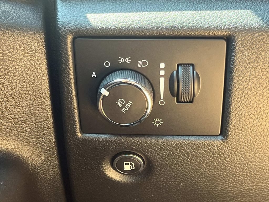 Used 2019 Jeep Grand Cherokee Limited X AWD/4WD image 39