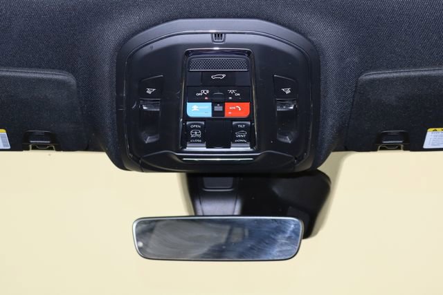 Used 2023 Jeep Grand Cherokee L Laredo AWD/4WD image 27