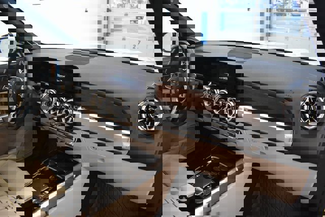 Used 2022 Mercedes-Benz GLB 250 GLB 250 4maticﾮ image 20