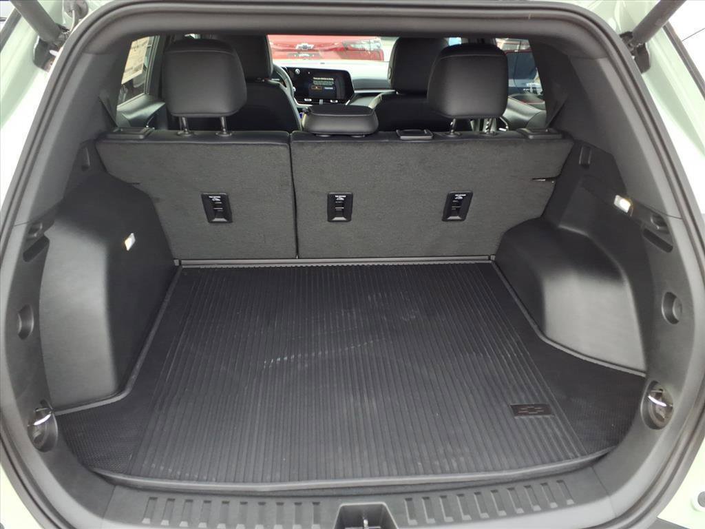 New 2026 Chevrolet Equinox LT w/ Convenience Package II image 8