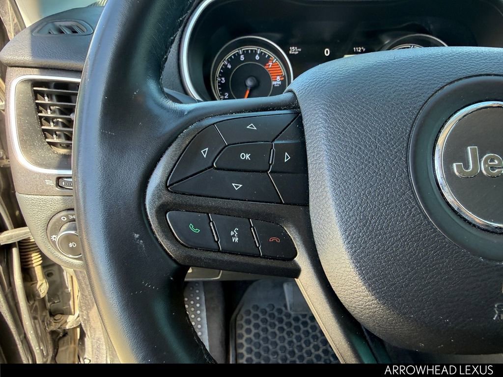 Used 2019 Jeep Cherokee Trailhawk w/ Comfort/Convenience Group image 13