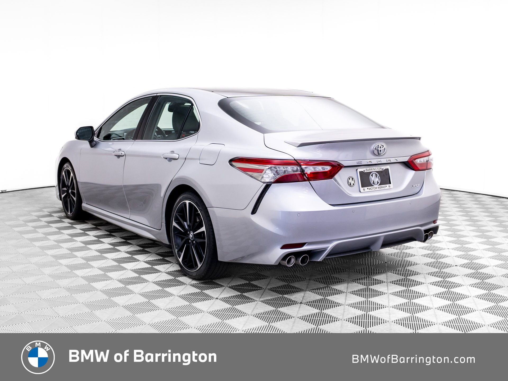 Used 2018 Toyota Camry XSE video 3