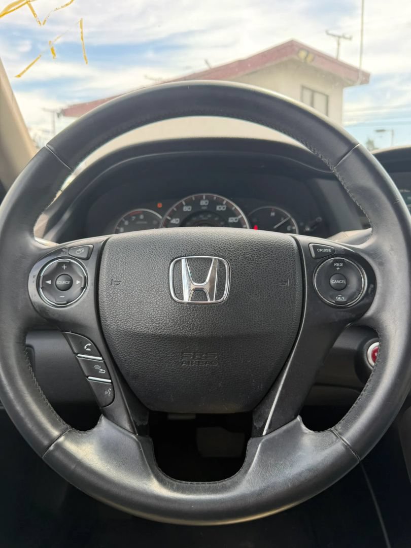 Used 2015 Honda Accord EX-L image 17