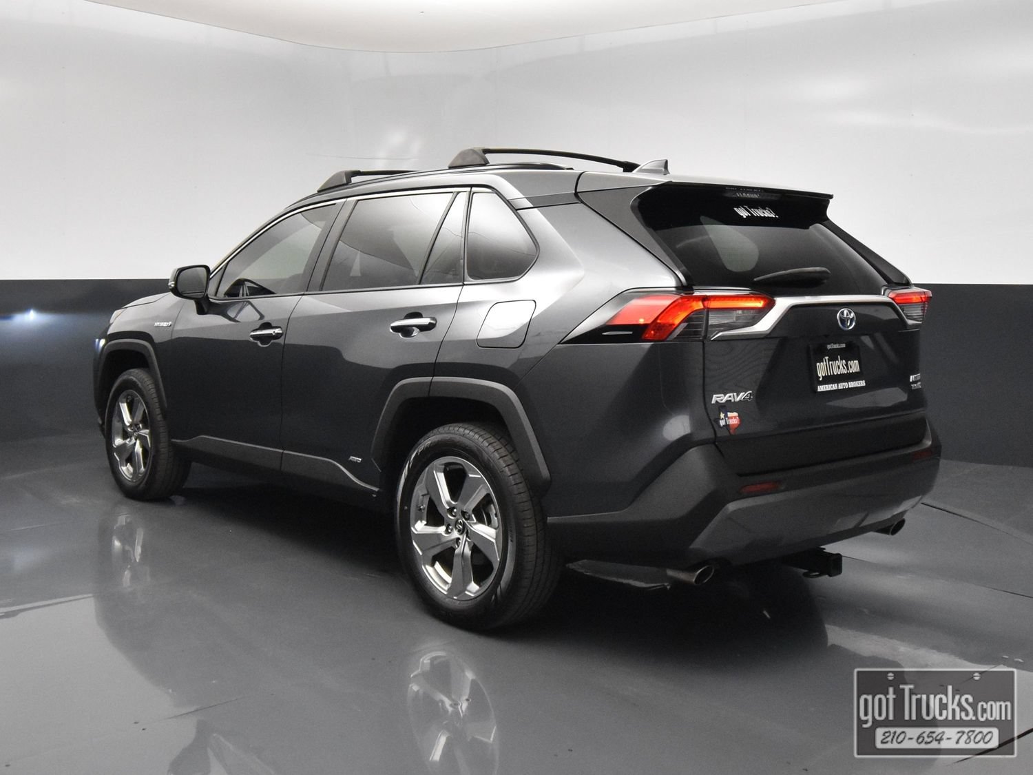 Used 2019 Toyota RAV4 Limited AWD/4WD image 5