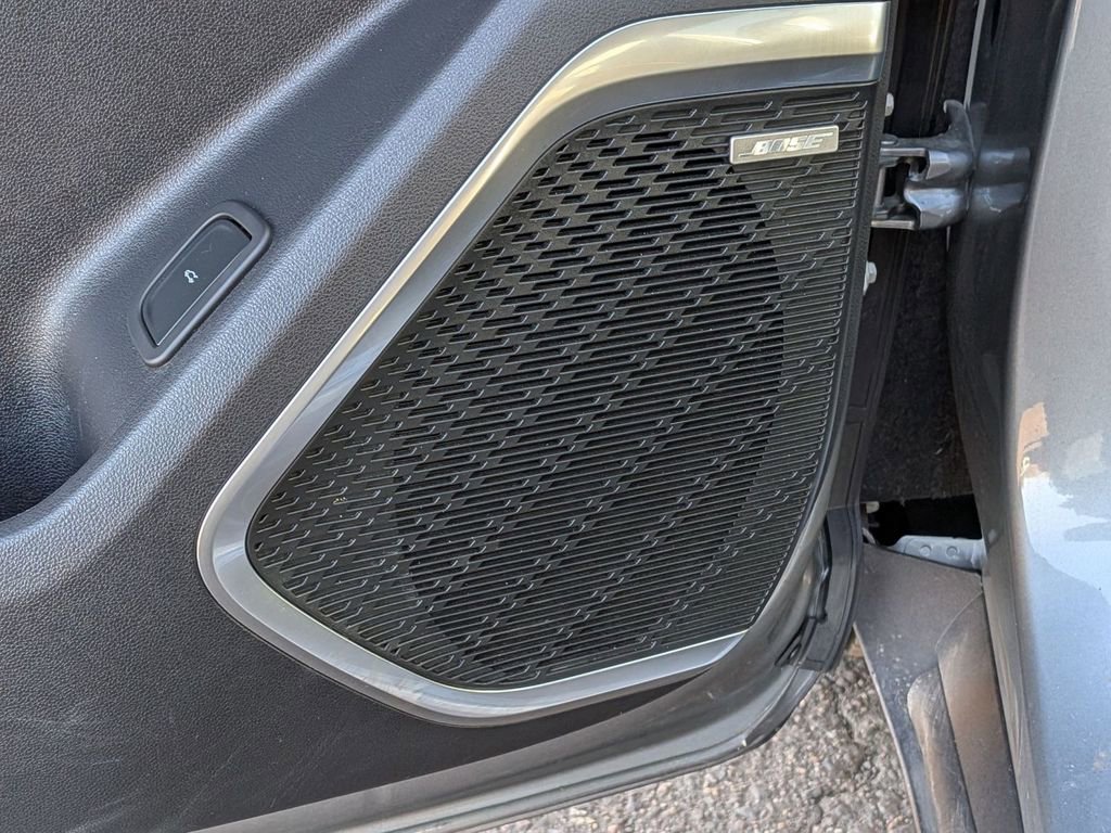 Used 2025 Buick Enclave Preferred AWD/4WD image 29