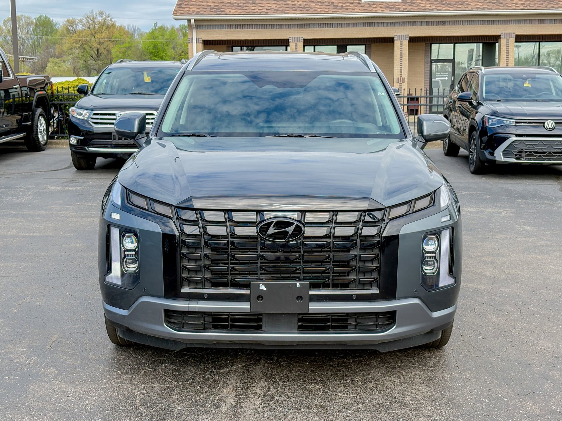 Used 2024 Hyundai Palisade SEL AWD/4WD image 3