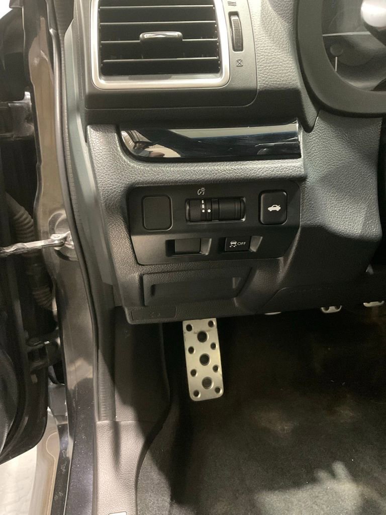 Used 2017 Subaru WRX STI image 8