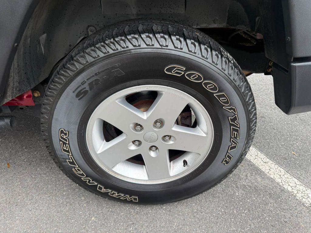 Used 2012 Jeep Wrangler Sport AWD/4WD image 31