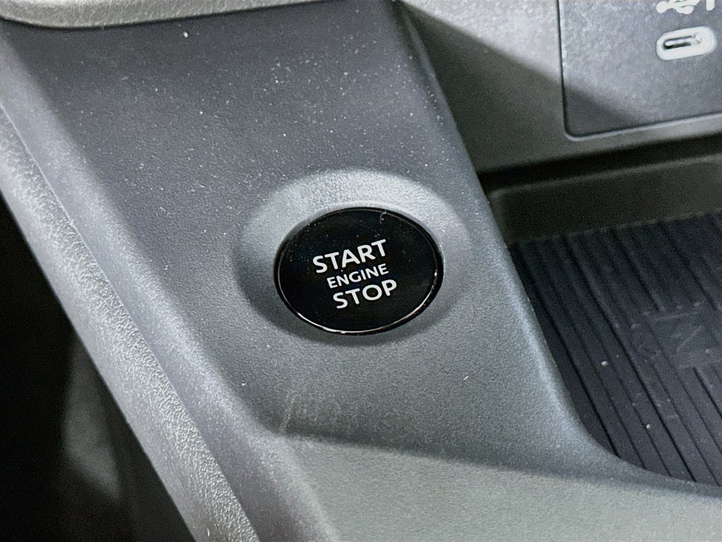 New 2027 Nissan Sentra SV w/ SV Convenience Package FWD image 19