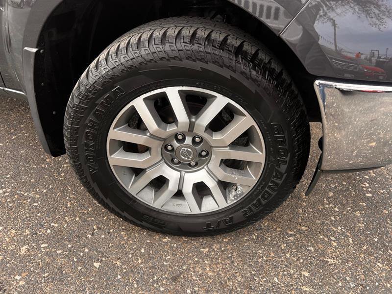 Used 2013 Nissan Frontier SL image 37