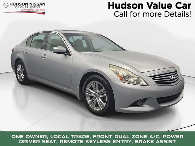 Used 2015 INFINITI Q40 w/ Moonroof Package image 1