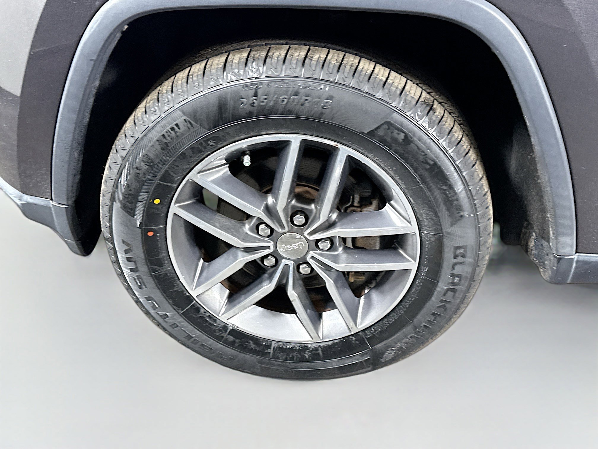 Used 2017 Jeep Grand Cherokee Limited image 38