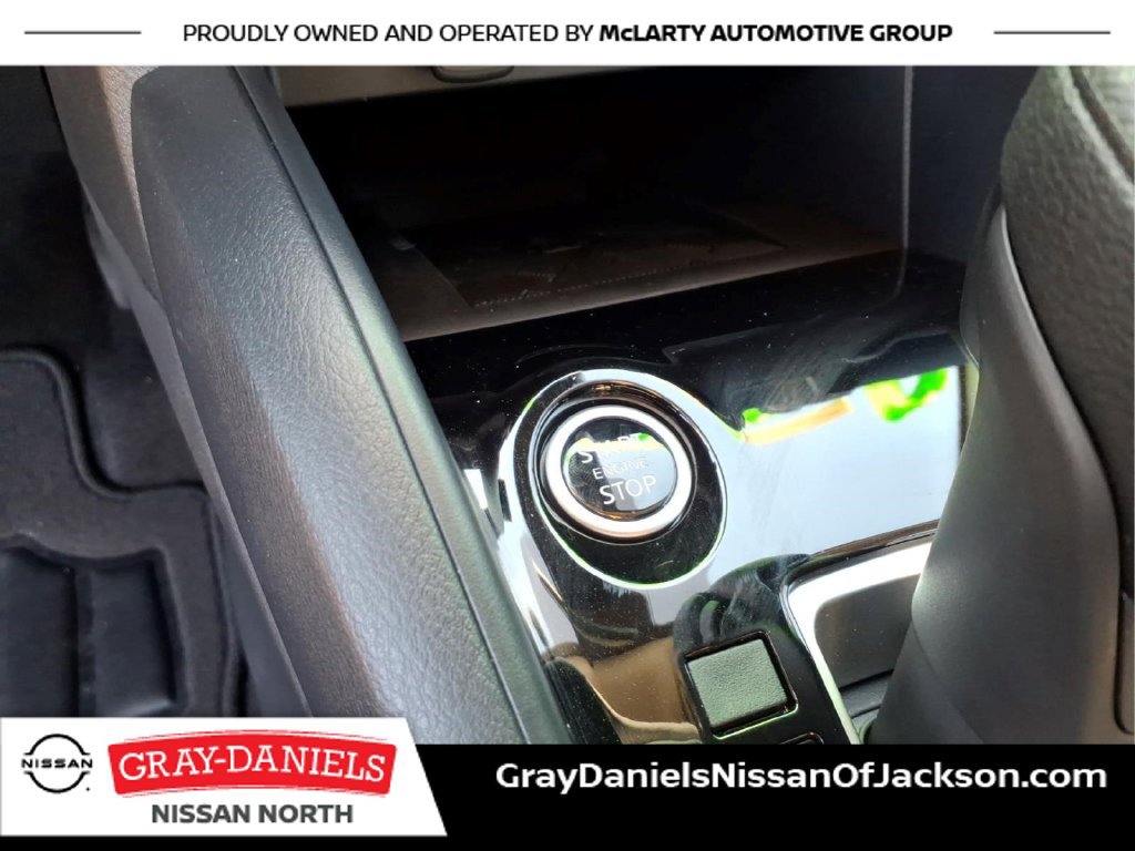 Certified 2025 Nissan Versa SV w/ Trunk Package FWD image 16