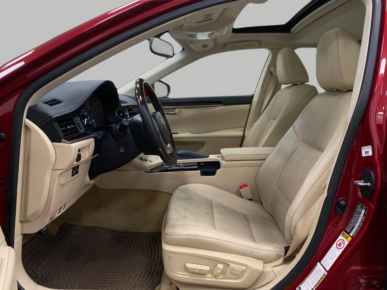 Used 2014 Lexus ES 350 w/ Luxury Package FWD image 30