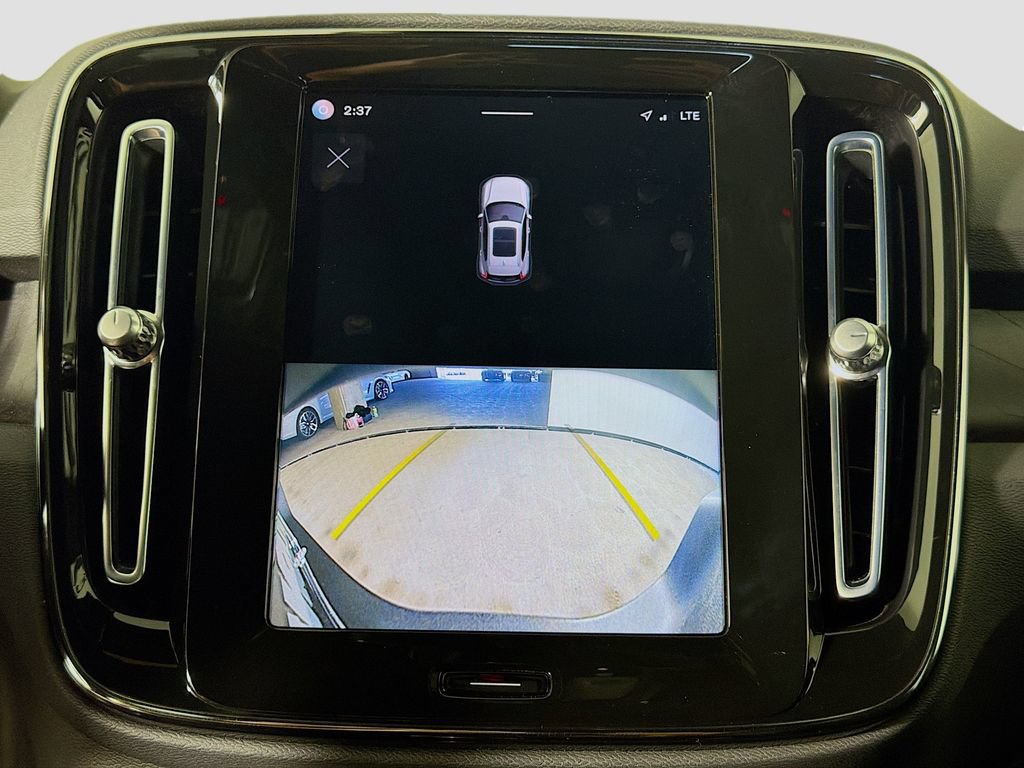 Used 2023 Volvo XC40 Recharge Ultimate w/ Protection Package Premier AWD/4WD image 14