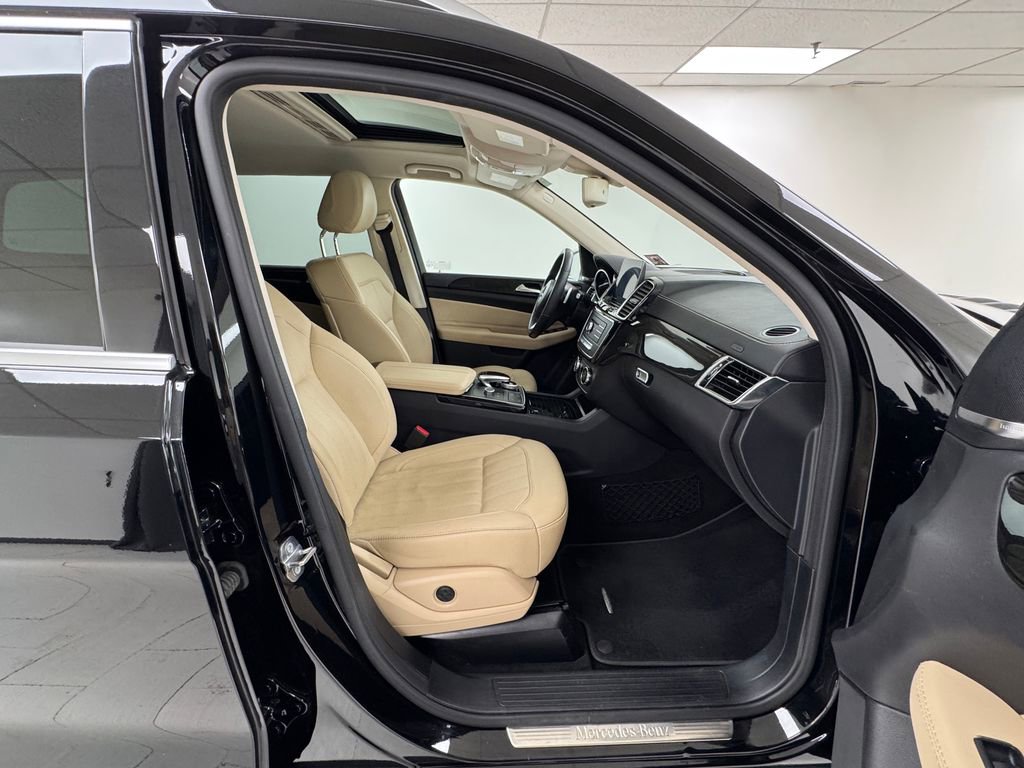 Used 2019 Mercedes-Benz GLS 450 4MATIC image 15