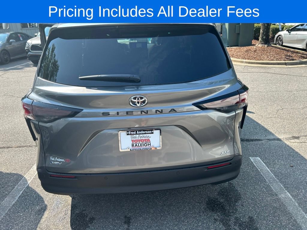 New 2026 Toyota Sienna XLE FWD image 50