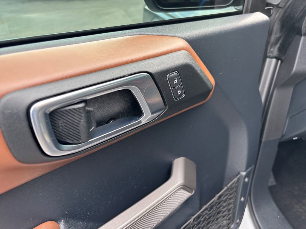 Used 2022 Ford Bronco Outer Banks AWD/4WD image 24