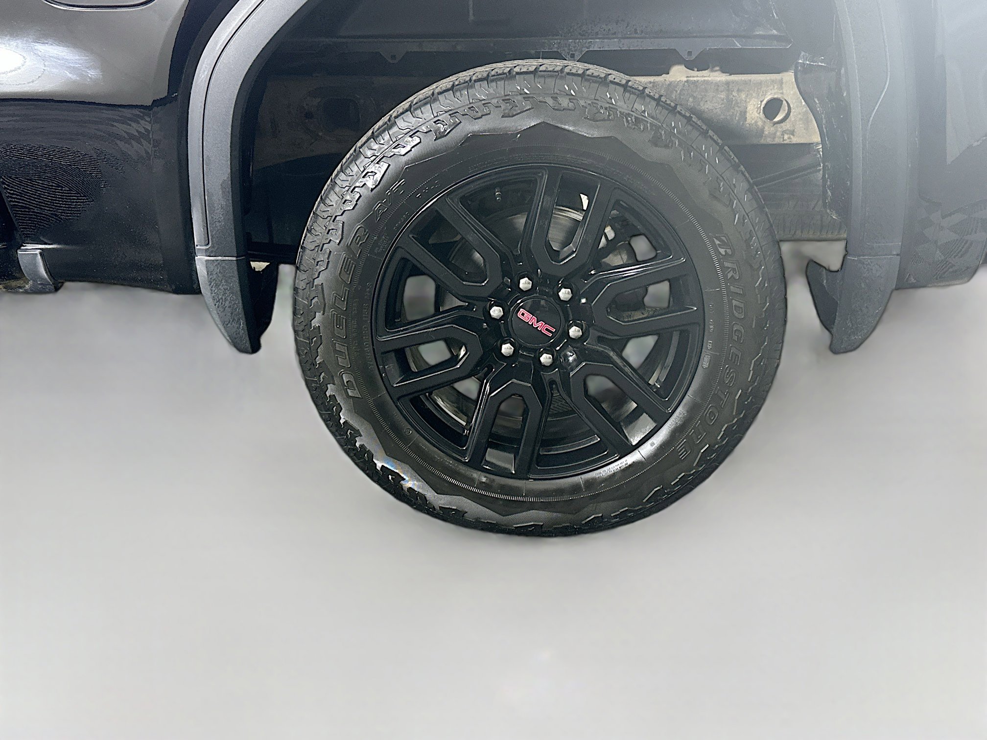 Used 2024 GMC Sierra 1500 Elevation image 11