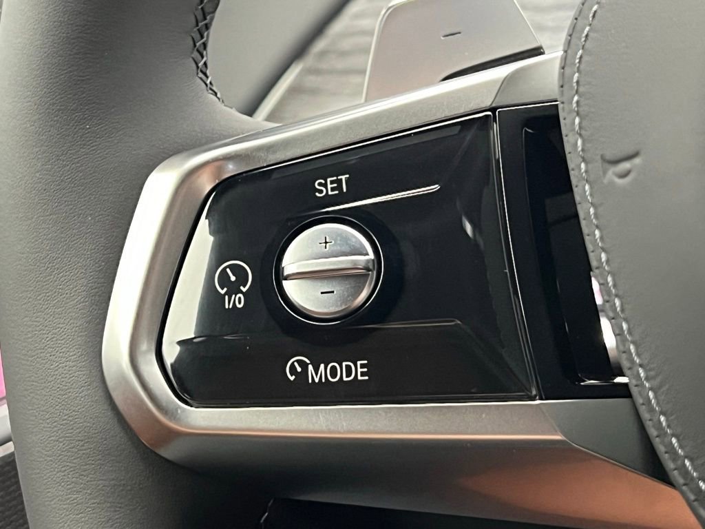New 2026 BMW 740i w/ Executive Package image 18