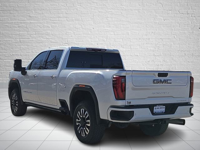 Used 2025 GMC Sierra 2500 Denali Ultimate image 3